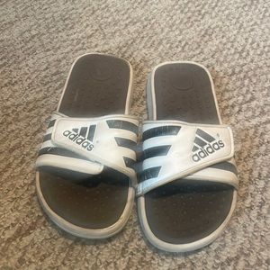 Men’s adidas slides / shower shoes size 8